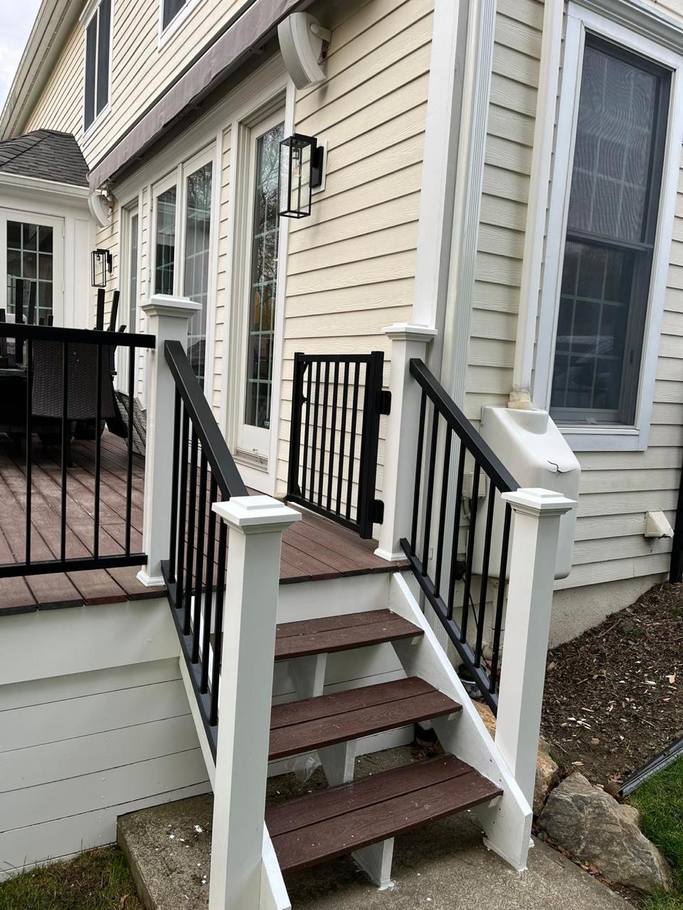 Elevated Porch - Image 12